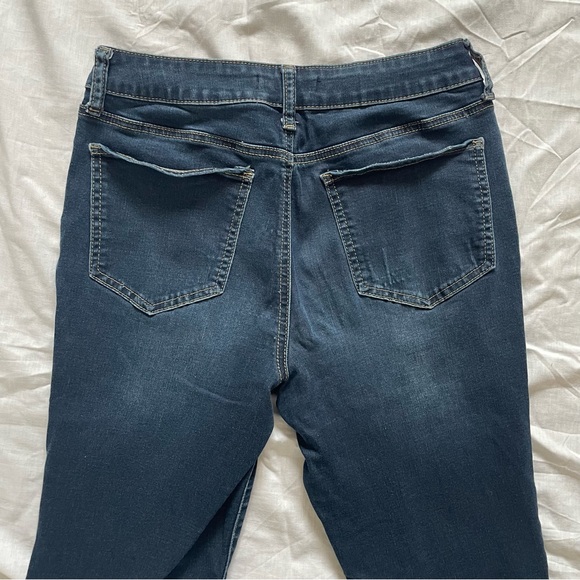 SO Ripped High Rise Skinny Jeans - Picture 8 of 10